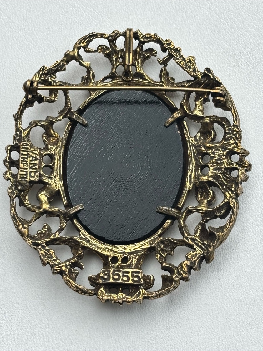 Vintage Van S Authentics Gold Tone Filigree Floral Cameo Statement Brooch 3” - Picture 10 of 12